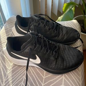 Nike women’s air zoom